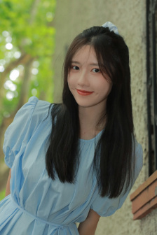 美女下面好粉嫩
